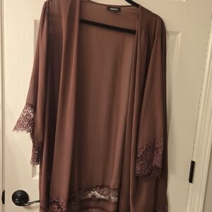 torrid dusty mauve lace-trim kimono robe
